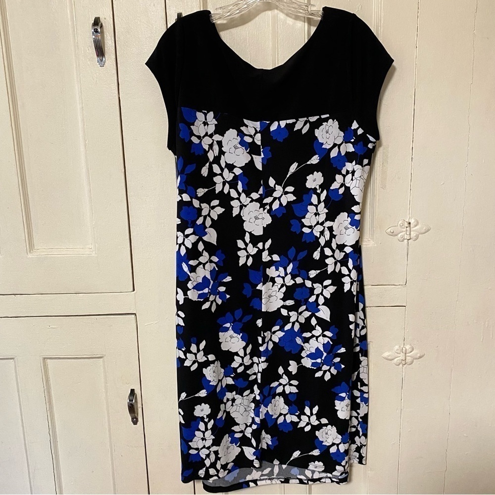 Motherhood Maternity Black/ Blue/ White Floral Side-Tie Knit Dress Size XL - Picture 2 of 11